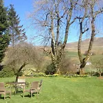 The Rowe House 3*